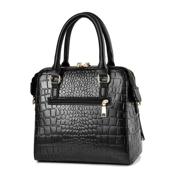 Bolsa Feminina Tiracolo em Couro com Detalhes Crocodilo