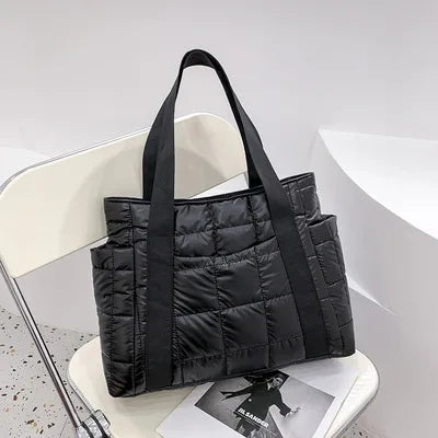 Bolsa Mia Puffer Tote Grande de Ombro