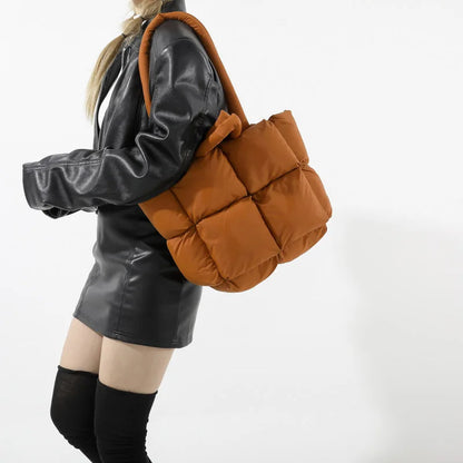 Bolsa Maelis Puffer Tote Quilted Almofadada